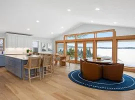 Long Lake Haven 4BR Waterfront Boat Rental