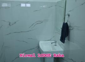 Nirmal LODGE Raha, hotel em Rahā