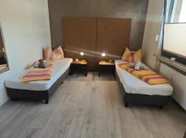 Work and Stay Eschweiler 3 Betten 2 Badezimmer Küche