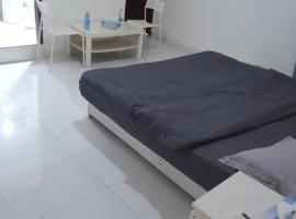 Genius Studio Apartments, Hotel in Yas Island