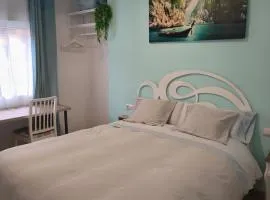 BARCELONA AIRPORT Mi COLIBRÍ