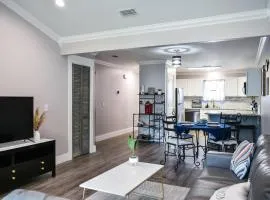 Renovated Townhome by the Bay