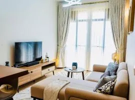 Cozy Luxe Haven Lakeside Condo in Entebbe
