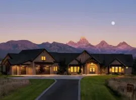 Luxury Retreat Teton Views 3 Acres