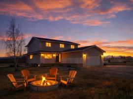 Hot-tub, Games Room, Walk-in Sauna, 7 BM, 15 mins to Waterton, hotel Mountain View-ban