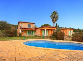 La Villa des Vignes - Climatisée avec piscine, Hotel in Le Val