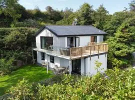 3 Bed in Gower oc-hh24