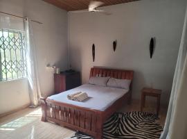 Off-Grid Healing Ecolodge Stay in Ho, Ghana, хотел в Ho