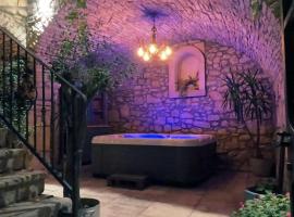 Stone House Hedonia, hotel a Blato