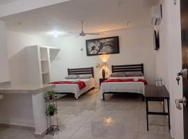 Habitaciones Aurelia, מלון בFelipe Carrillo Puerto