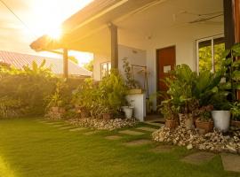 Loft Baler with Kitchen & Ideal for Work from Home Setup, hotel di Baler