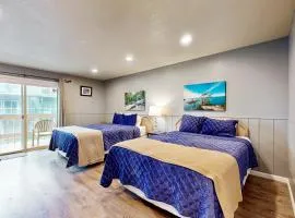 Sea Treasures Inn #206
