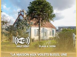 La maison aux volets bleus à 300m de la plage, hotel a Locquirec