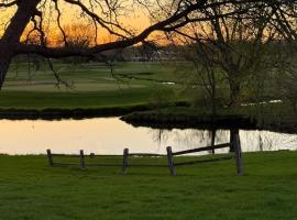 Par-fect Escape on Lake Windsor Golf Course、ウィンザーのホテル