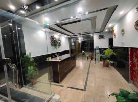 ALZAHIR HOTEL near Islamabad Embassy, viešbutis mieste Islamabadas