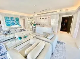 Right on the coastline !