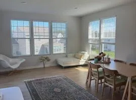 Steps to Downtown & Entertainment • 4BR • Sleeps 8