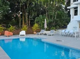 Habitation Villa Les Cassias