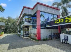 Collection O Mali Residency, hotel a Pullappalli