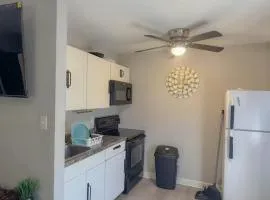 Cozy 2BR By Norfolk Base & Beach