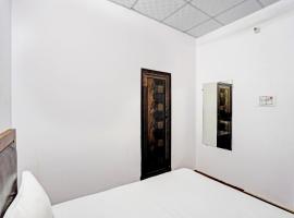 Hotel O Grand Hotel، فندق في ميروت