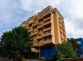 Hotel Savoy Inn, hotel i Quito
