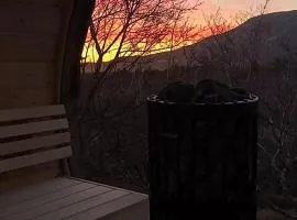 Galdur Cottage- heart of Golden Circle with hot tub & sauna