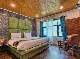 D’SHIEKHS RESORT GUREZ, hotel di Kanzalwan