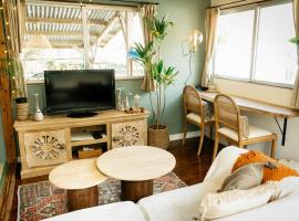 Playa Okinawa, Featuring ReFa Amenities, hotel in Nago