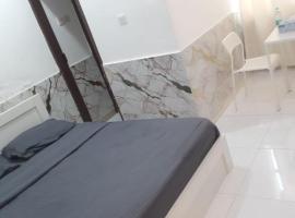 Suite Full Studio Apartments，Baţīn的飯店