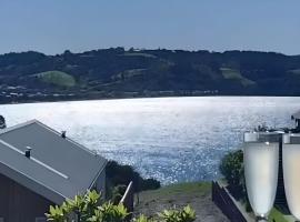 Tide and Tranquility - Guest Studio, Hotel in Snells Beach