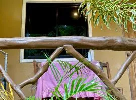 MIKI's Guest House