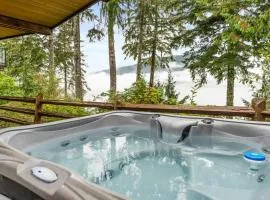 Seaside Haven -Hot Tub with Oceanfront View