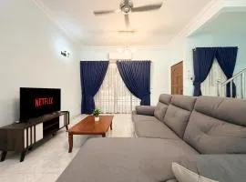Family Landed 4BR 11 Pax Free Parking and Netflix