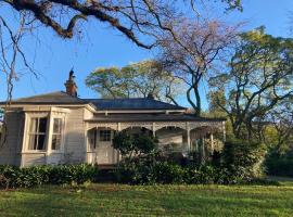 Clevedon Country Villa-Oakdale Farm, hotel di Clevedon