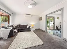 The Laneway - 3 Bed, WiFi, Close to all