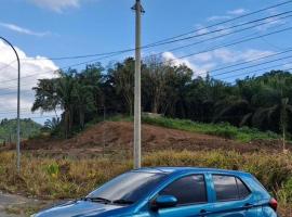 IQ Tour and Travel Car rental, hotell i Lahad Datu