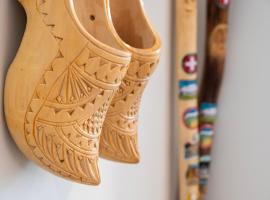 Group Friendly Deer Valley Close Sleeps 16, Hotel in Heber City