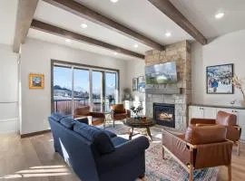 Summit View Lodge 5br5ba Sleeps 16 HotTub-Views