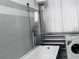 Travel Home, hotel v destinaci Osh