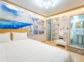 Pet-Friendly Gwangalli Beach Stay, 2 Guests, Self Check-in
