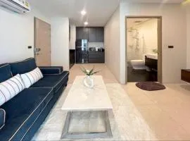 Beach and Party in Patong with 1BR Apt - Viva B402