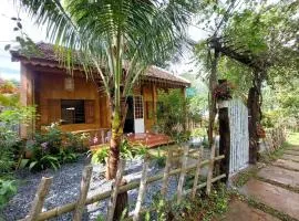The Lazy Farm - Lake View Wooden House