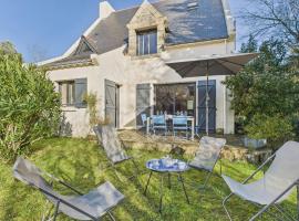 Au bord du Golfe, maison pour 8 avec jardin, Hotel in Arzon