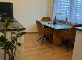 Apartment Im Sand nahe am See, Hotel in Bad Schonborn