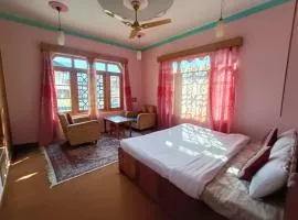 Inayat hotel