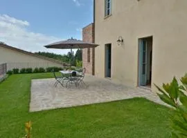 Apartment Pino - 2 bedroom apartment in Tuscany