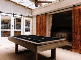 Gannells The Grand Entertainer