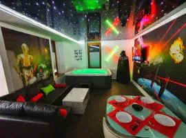 GALAXY SPA-4 Pers-Jacuzzi-Insolite-Parking-Jardin-Clim-Colmar