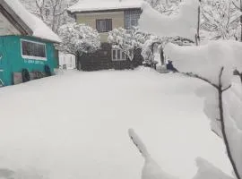 Casa La Umbra Muntilor